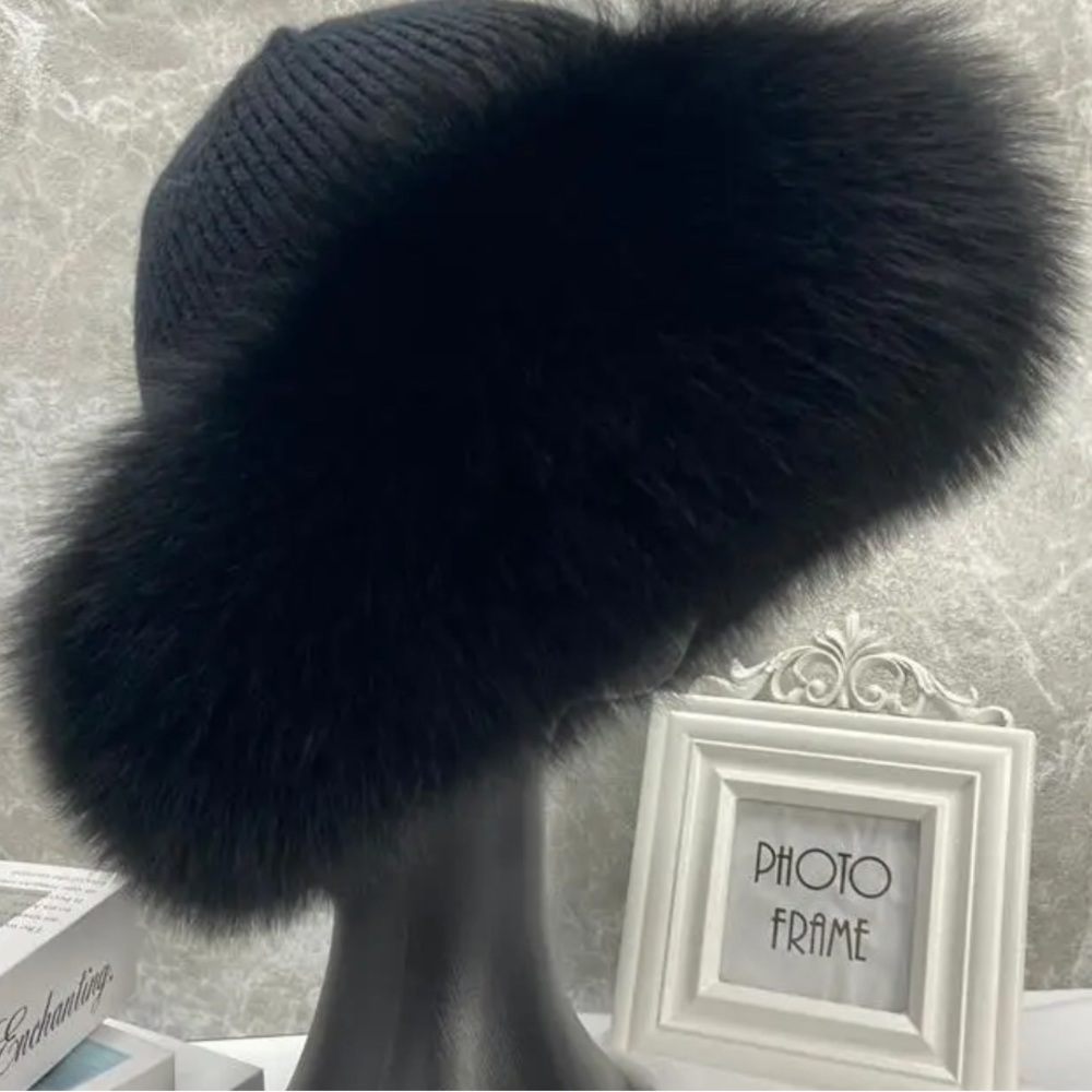 Black Faux Fur Winter Beanie Hat